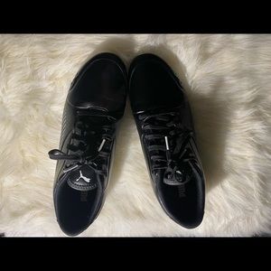Pumas shoes (Ferrari)